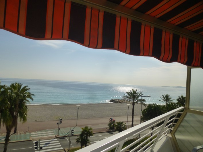 Location de vacances - Appartement à Cagnes-sur-Mer - Vue mer depuis la Terrasse