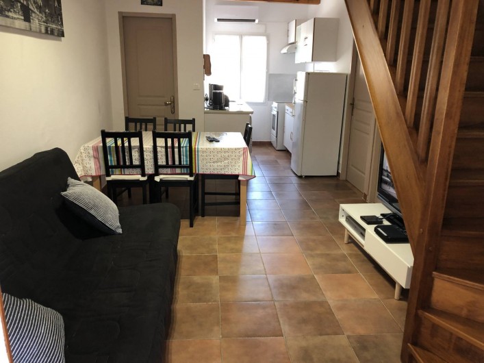 Location de vacances - Maison - Villa à Propriano - VUE D'ENSEMBLE COIN REPAS ET  KITCHINETTE