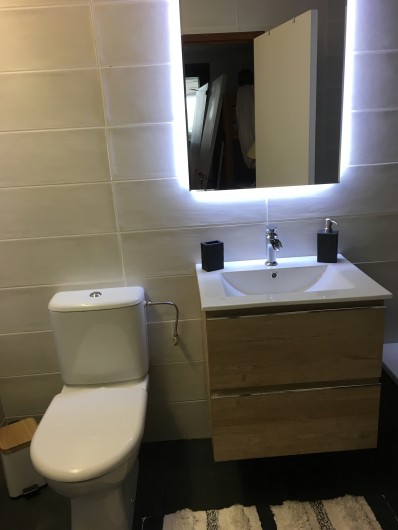 Location de vacances - Appartement à Les Gets - Salle de bain avec baignoire