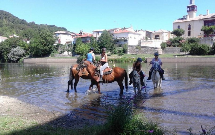Location de vacances - Gîte à Brugnac - Rando pique nique au bord du Lot
