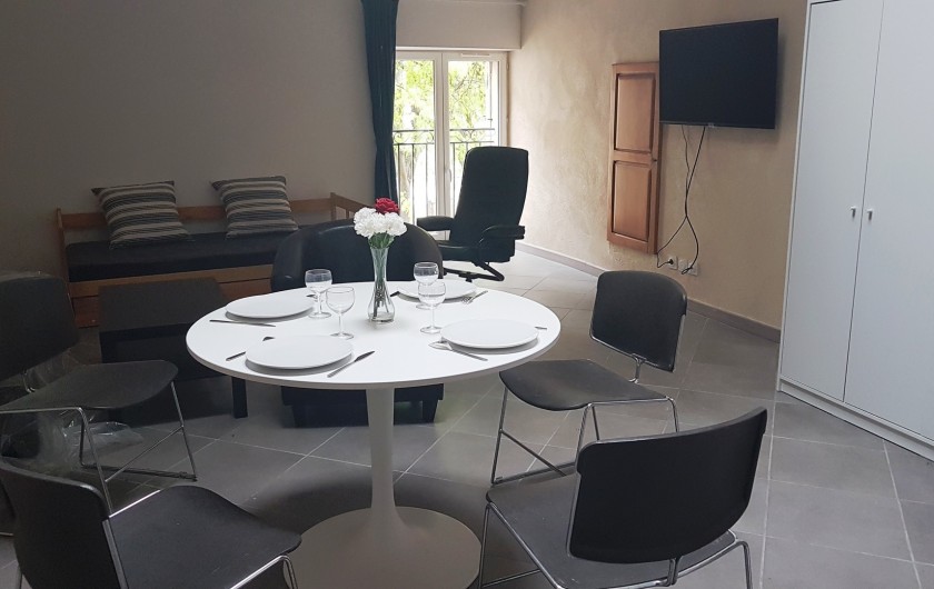 Location de vacances - Appartement à Charleval - Vaste séjour