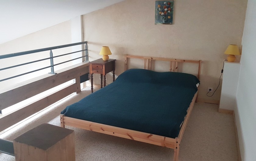 Location de vacances - Appartement à Charleval - chambre en mezzanine
