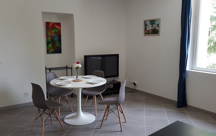 Location de vacances - Appartement à Charleval - coin salle à manger