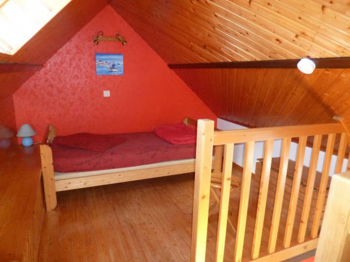 Location de vacances - Gîte à Bieuzy - lit  en mezzanine