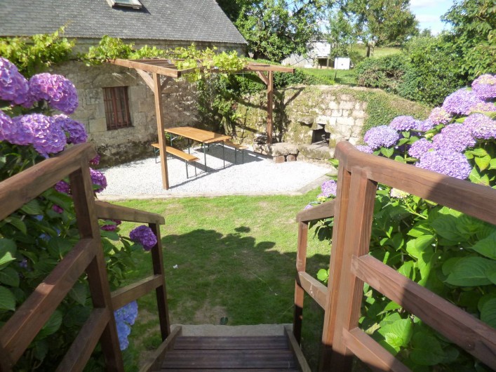 Location de vacances - Gîte à Bieuzy - le jardin clos