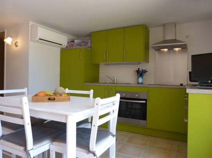 Location de vacances - Gîte à Cairanne - Gîte Le Figuier, salle à manger