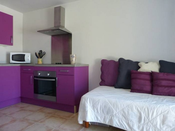 Location de vacances - Gîte à Cairanne - Gîte Les Lauriers, cuisine salle à manger