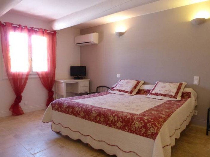 Location de vacances - Gîte à Cairanne - Gîte Le Cerisier, chambre