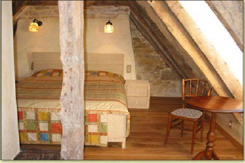 Location de vacances - Gîte à Saint-Cybranet - chambre lit double étage