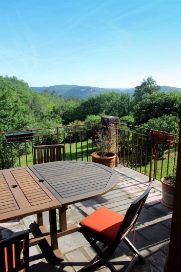 Location de vacances - Gîte à Saint-Cybranet - terrasse nord vue dominante