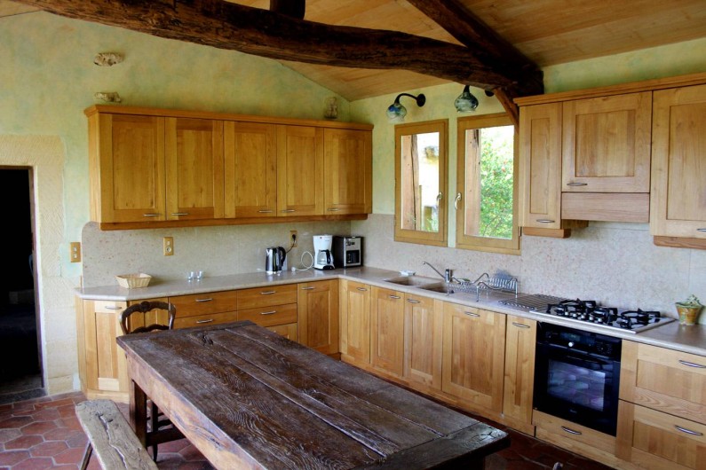 Location de vacances - Gîte à Saint-Cybranet - cuisine américaine