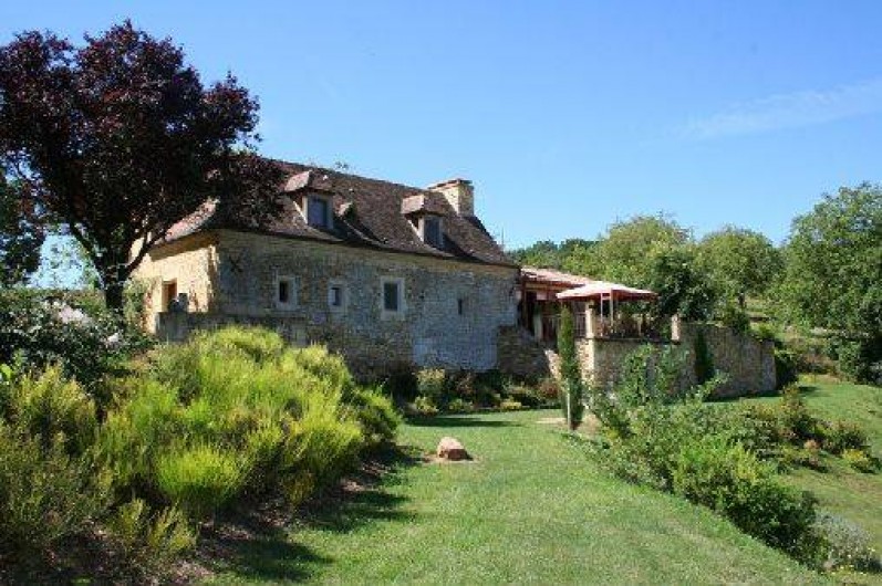 Location de vacances - Gîte à Saint-Cybranet - vue de l'Ermitage façade nord