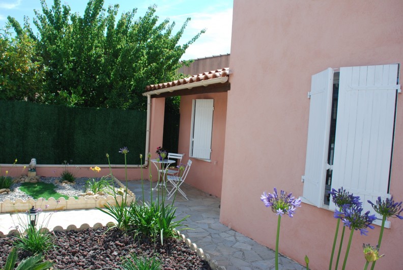 Location de vacances - Villa à La Londe-les-Maures - Entrée principale