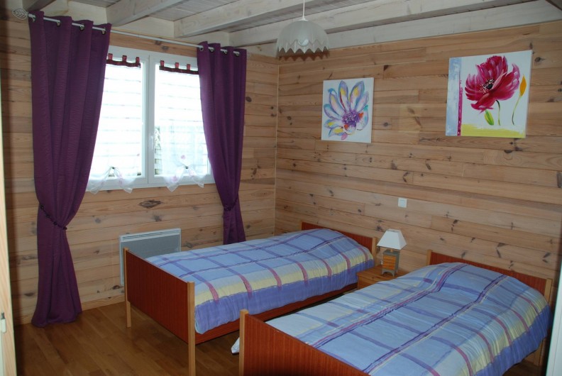 Location de vacances - Chalet à Saint-Léonard - Chambre enfants
