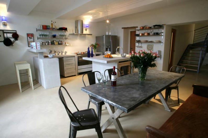 Location de vacances - Maison - Villa à Ménerbes - Notre Cuisine - elle done envie de cuisinier. Sinon on vous trouve un chef.