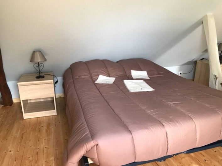 Location de vacances - Gîte à Saint-Quentin-en-Tourmont - 3ème chambre au 1er étage