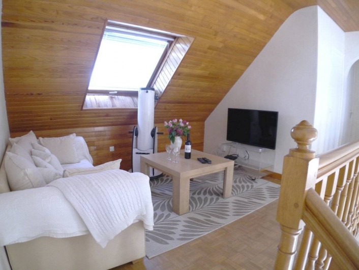 Location de vacances - Maison - Villa à Fouesnant - Coin salon sur la mezzanine