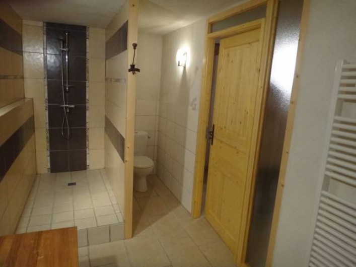 Location de vacances - Gîte à Chirols - Salle d'eau de la chambre d'hôtes