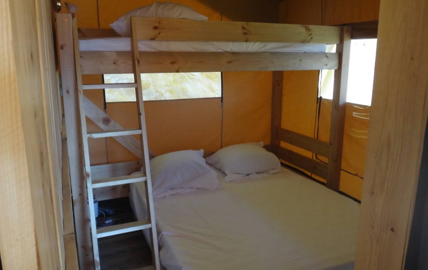 Location de vacances - Gîte à Chirols - La chambre enfants