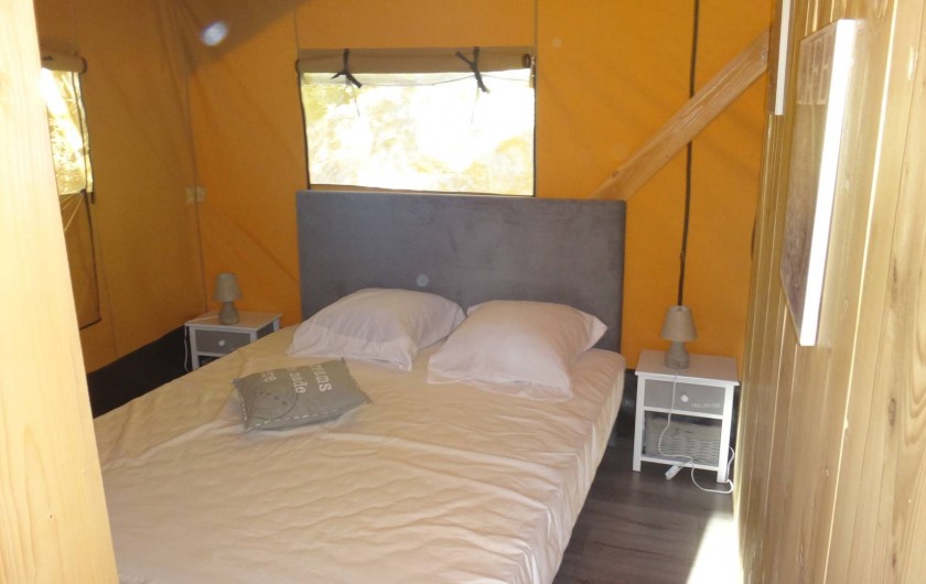 Location de vacances - Gîte à Chirols - La chambre parentale