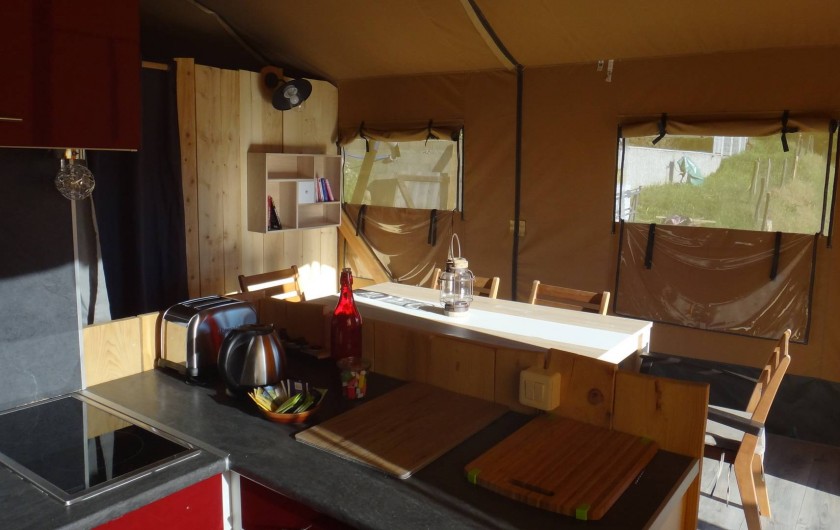 Location de vacances - Gîte à Chirols - La cuisine