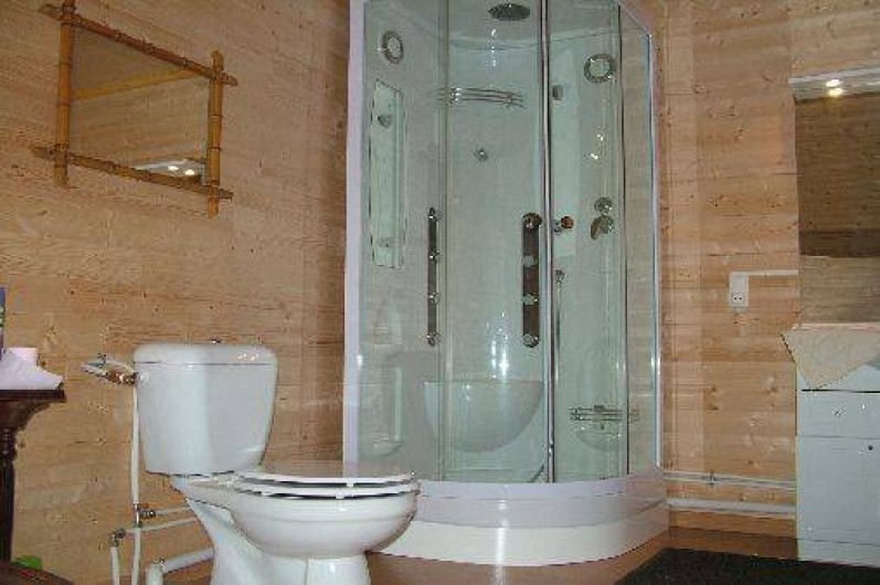 Location de vacances - Villa à Saint-Sulpice-les-Champs - SALLE D' EAU ETAGE