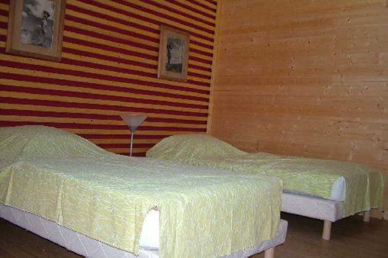 Location de vacances - Villa à Saint-Sulpice-les-Champs - CHAMBRE ETAGE