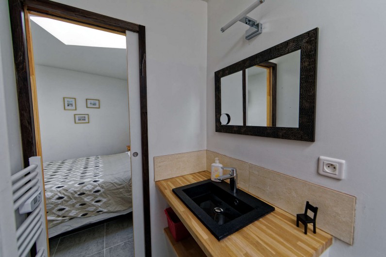 Location de vacances - Villa à Les Sables-d'Olonne - Salle d'eau parentale avec wc