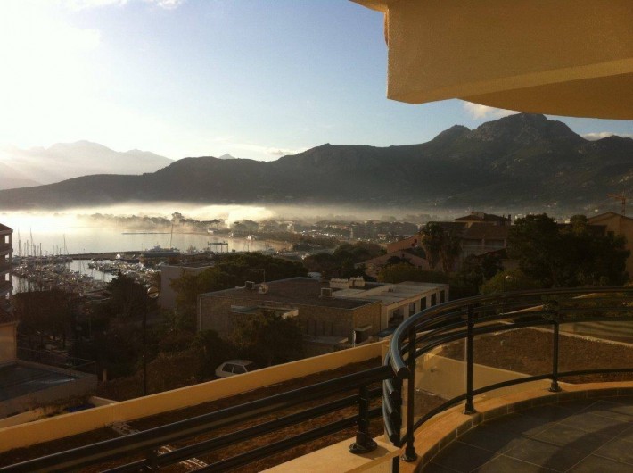 Location de vacances - Appartement à Calvi - Au petit matin