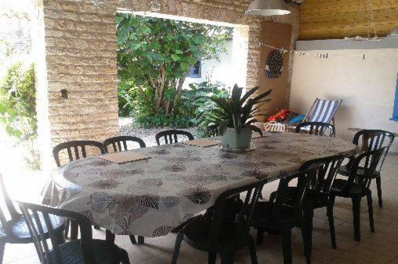 Location de vacances - Maison - Villa à Dolus-d'Oléron - le chai ouvert sur le jardin