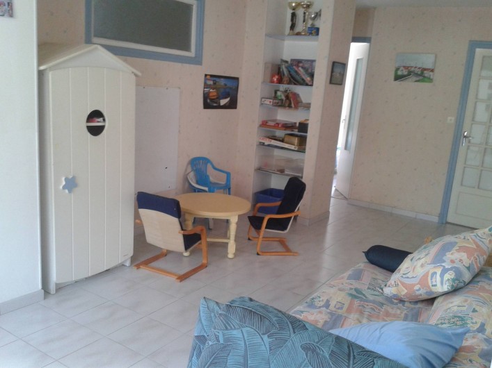 Location de vacances - Maison - Villa à Dolus-d'Oléron - salle de jeux et accès aux chambres