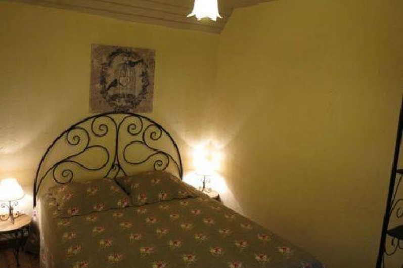 Location de vacances - Gîte à Saint-Pierre-de-Nogaret - Chambre  "Vallée du Lot"  1 lit en 140