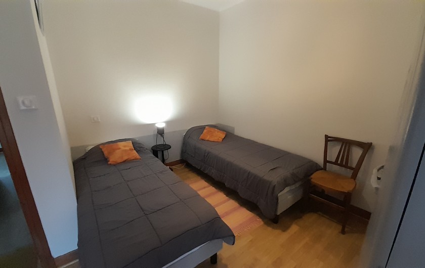 Location de vacances - Appartement à Esterre - LITS EN 80CM ou lit double en 160cm N°4