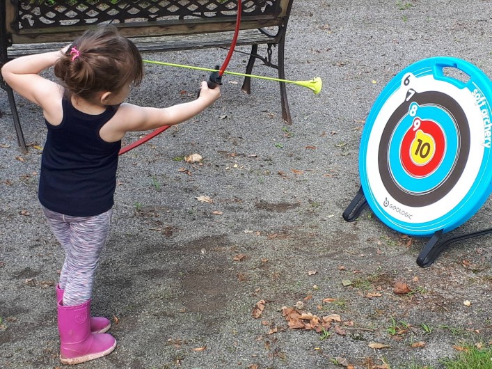 Location de vacances - Chambre d'hôtes à Habas - Tir à l'arc pour les pitchounes, un vrai arc également pour les initiés.