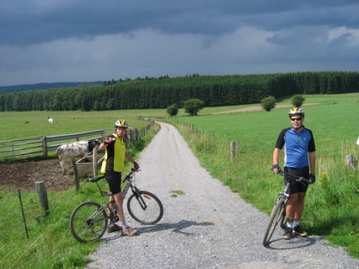 Location de vacances - Gîte à Paliseul - Le village