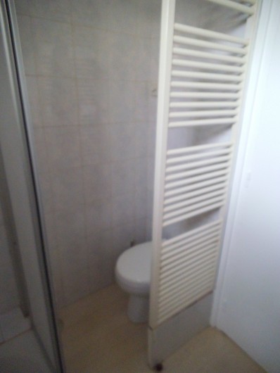 Location de vacances - Chambre d'hôtes à Perpignan - Salle de bain Canigou