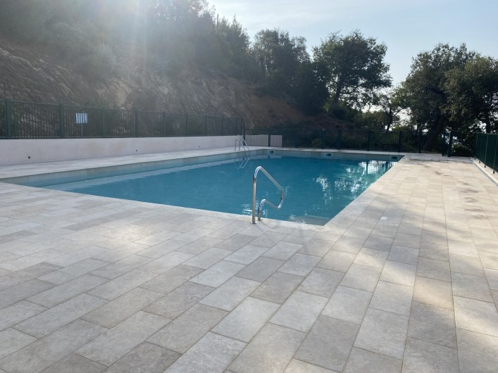 Location de vacances - Mas à La Croix-Valmer - Piscine commune