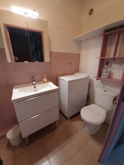 Location de vacances - Studio à Sanary-sur-Mer - Salle d'eau