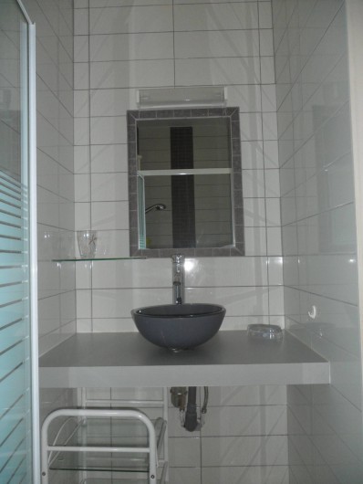 Location de vacances - Villa à Trois Bassins - salle d'eau privative avec douche dans chambre 3