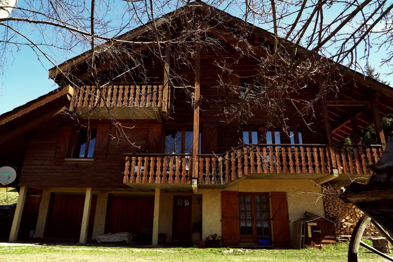 Location de vacances - Chalet à Les Deux Alpes - FACADE SUD
