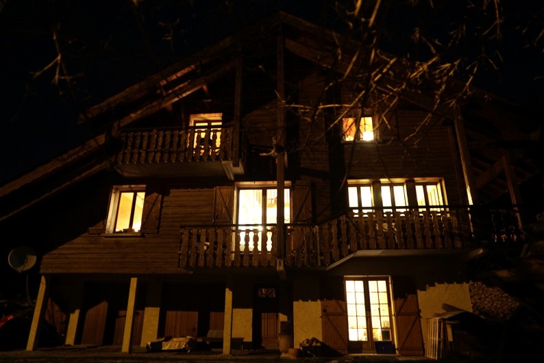 Location de vacances - Chalet à Les Deux Alpes - vue nuit