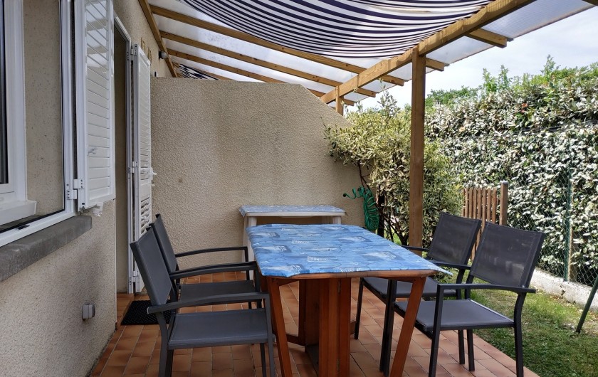 Location de vacances - Gîte à Andernos-les-Bains - Terrasse couverte