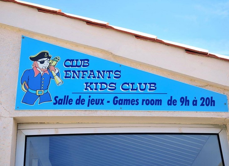 Location de vacances - Bungalow - Mobilhome à Saint-Hilaire-de-Riez - club enfants le matin pris en charges avec  une animatrice