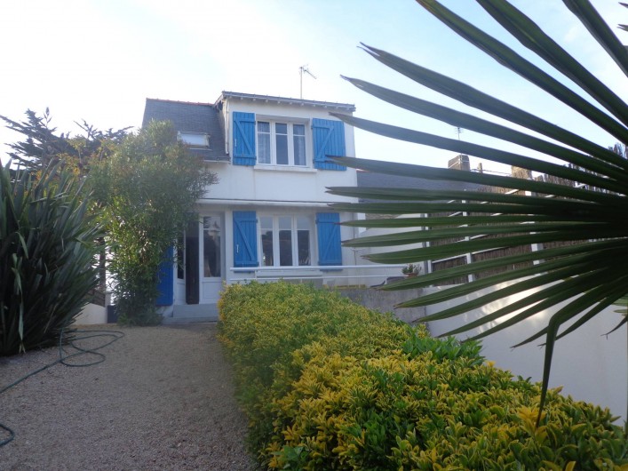 Location de vacances - Villa à Quiberon - maison côté jardin