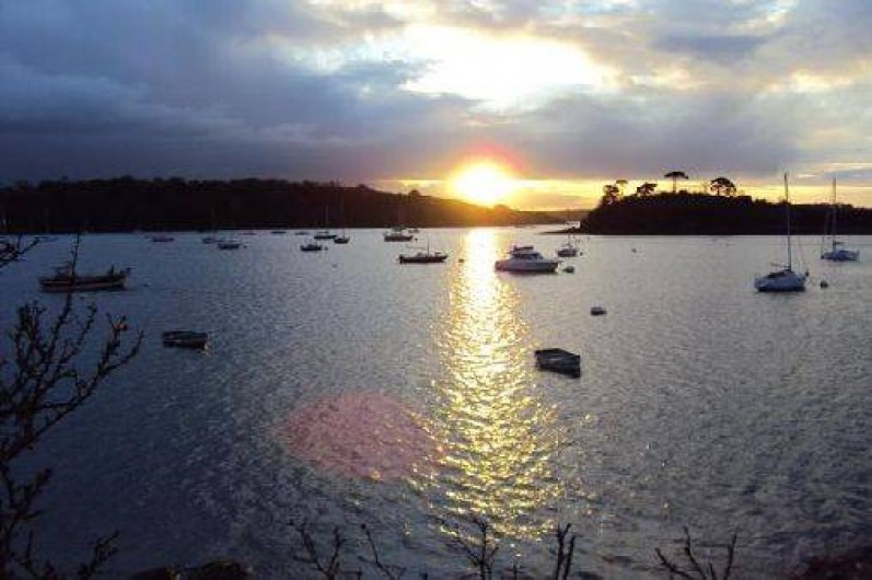 Location de vacances - Gîte à Saint-Malo - coucher de soleil a 200 metres du gite