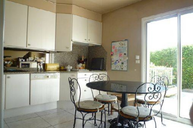 Location de vacances - Villa à Caluire-et-Cuire - la cuisine