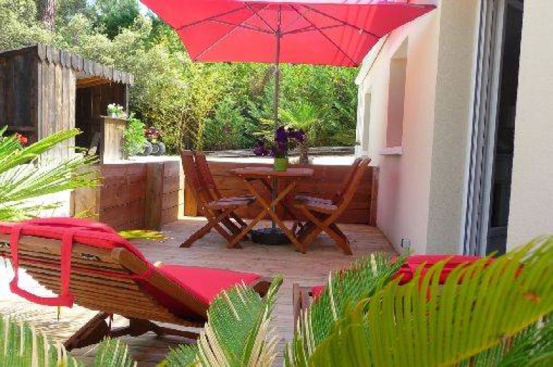 Location de vacances - Gîte à Pyla sur Mer - Vue sur la terrasse 