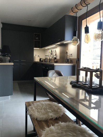 Location de vacances - Appartement à Les Gets - Cuisine déco