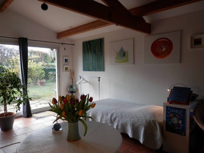 Location de vacances - Chambre d'hôtes à Faycelles - Se laisser accueillir par des fleurs...