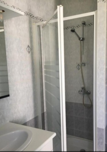 Location de vacances - Chambre d'hôtes à Les Herbiers - Douche
